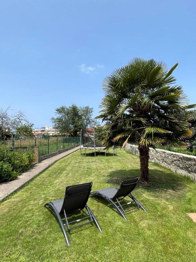 La Santina Y Su Jardin Leilighet Avilés Eksteriør bilde